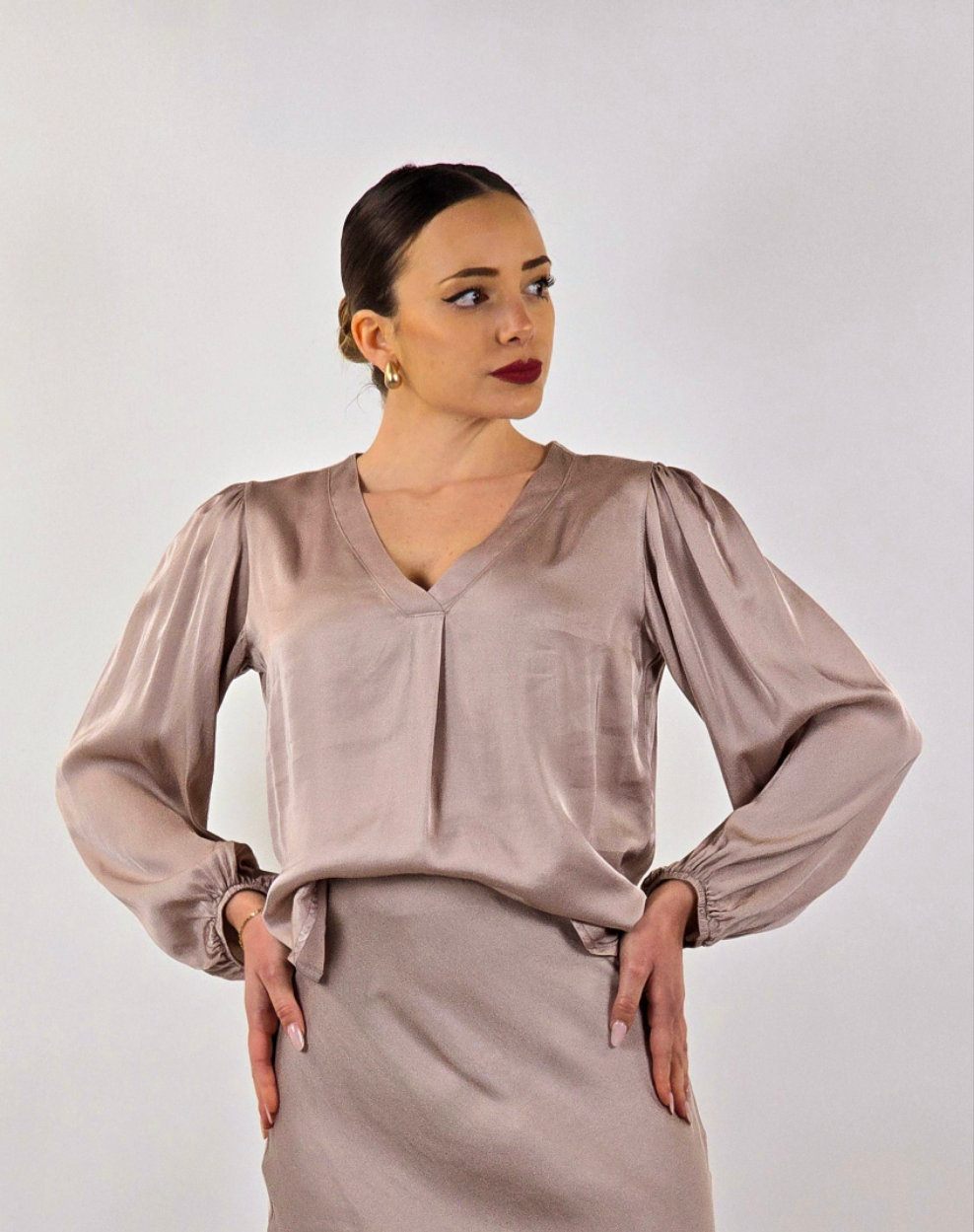 Blusa in satin nude HaveOne