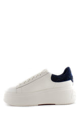 Sneaker Moby bianca retro blu con strass in tono Ash