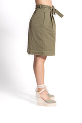Pantalone corto verde militare con fusciacca in vita Vicolo